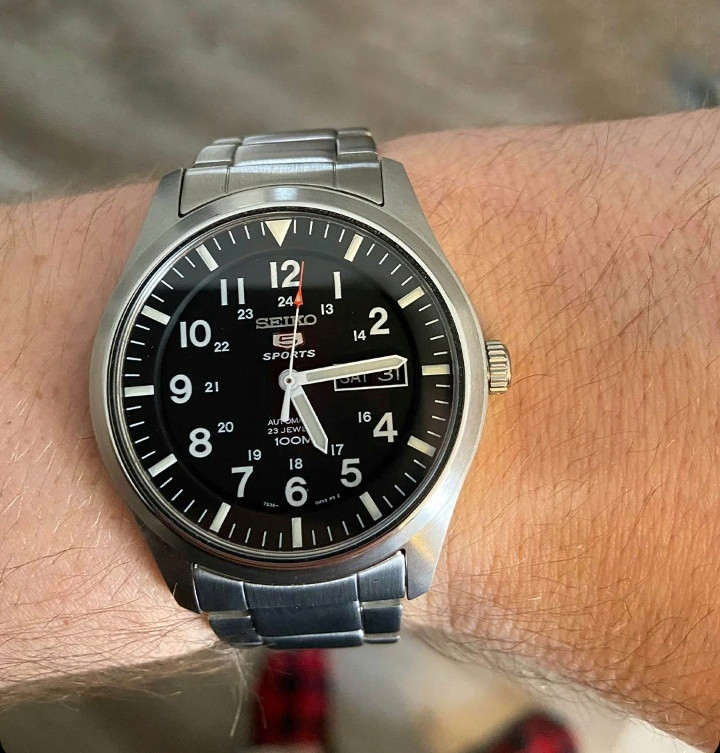 ساعت مچی مردانه سیکو SEIKO 5 SNZG13J1